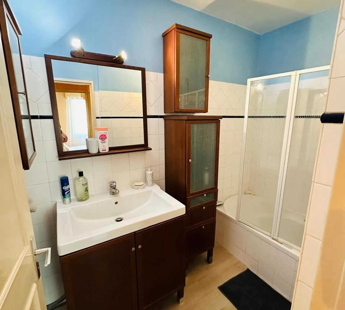 Spacieux 2 Chambres 65M2 Climatise Au Village Medieval Entre Nice Et Antibes Villeneuve-Loubet 0*,  France