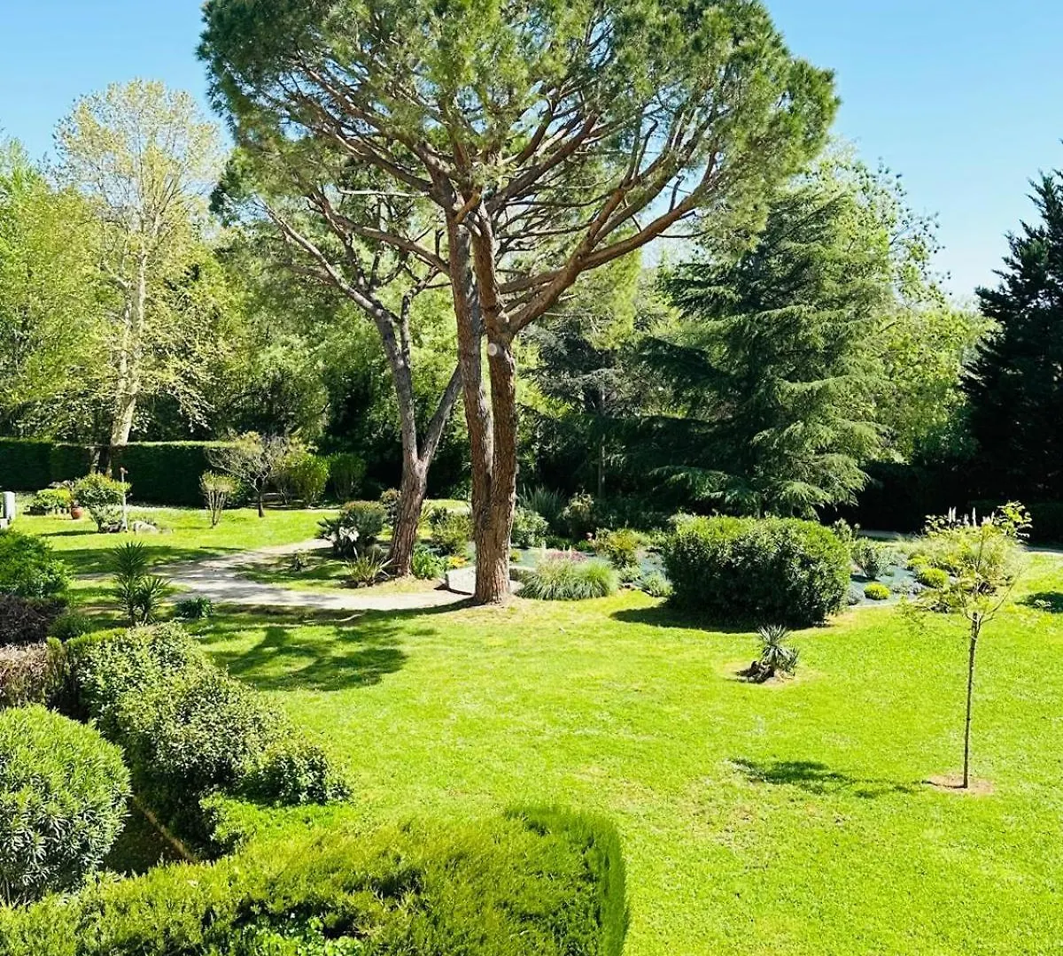 Spacieux 2 Chambres 65M2 Climatise Au Village Medieval Entre Nice Et Antibes Villeneuve-Loubet 0*,  France